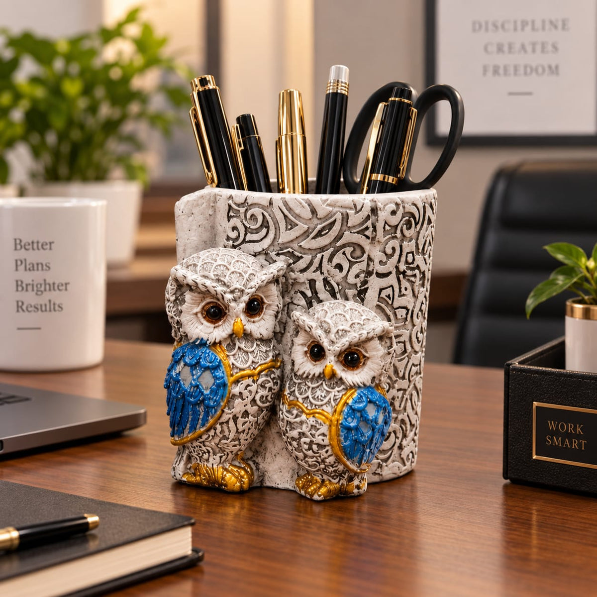 Owl Antique Blue Resin Pen Stand