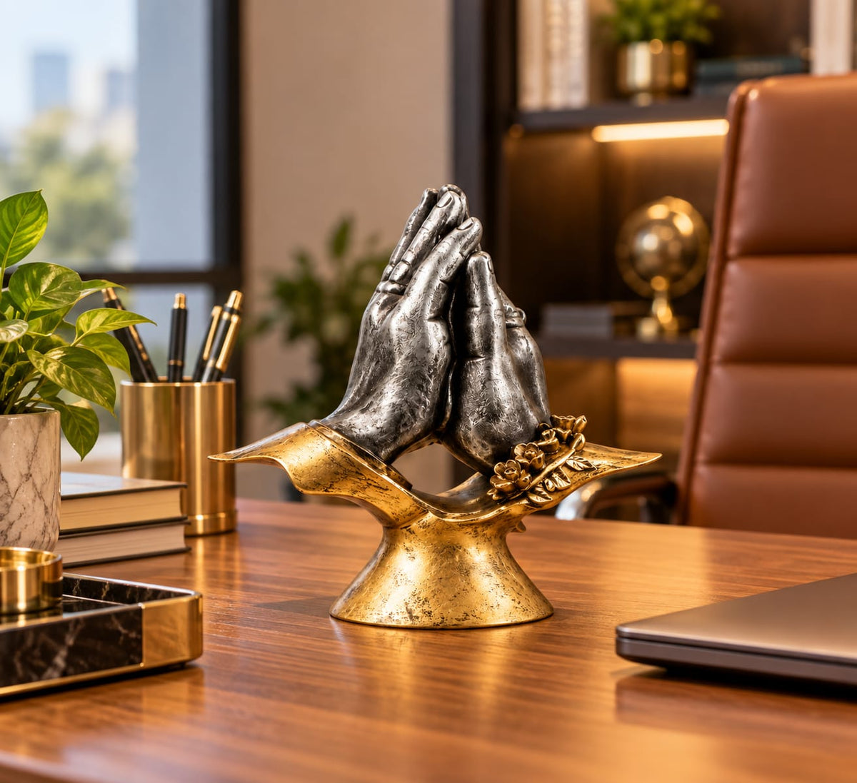 Couple Hands Figurine