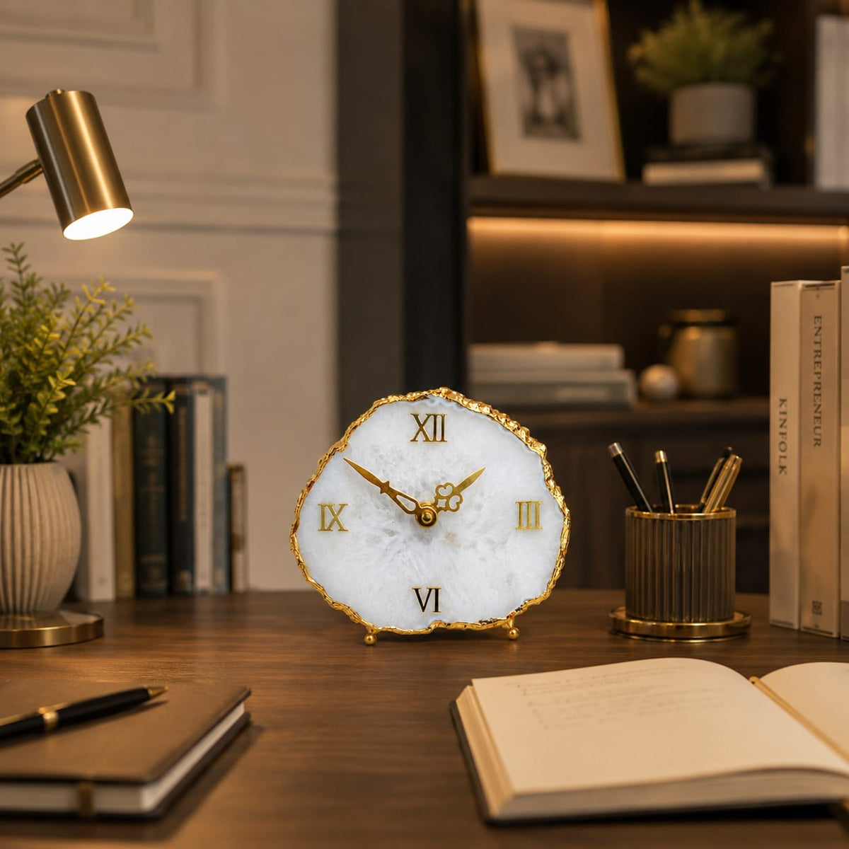 Elegant White Agate Table Clock - detail view
