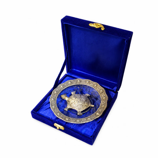 Elegant Silver-Finish Tortoise Decorative Tray - close-up detail